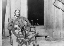 Mountaineers - Mountain Women, 1913. Creator: Harris & Ewing