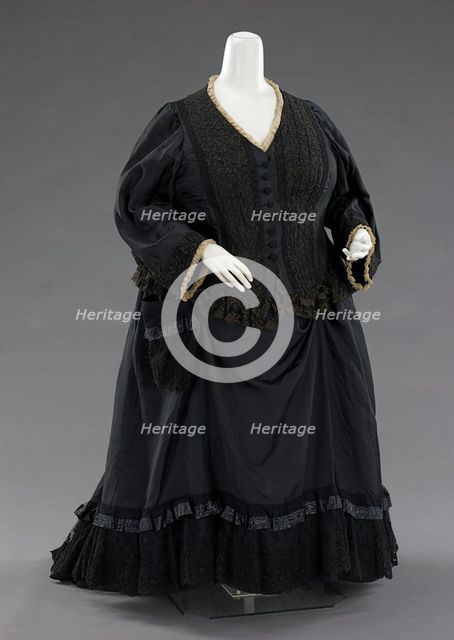 Mourning dress, British, 1894. Creator: Unknown.