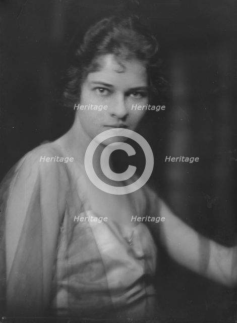 Moberly, Margaret, Miss, portrait photograph, 1916 or 1917. Creator: Arnold Genthe.
