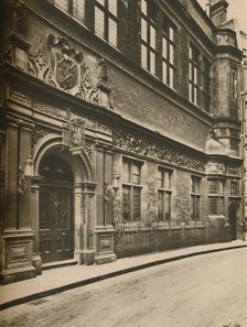 Modern Cutlers Hall in Warwick Lane Off Newgate Street c1935. Creator: Unknown