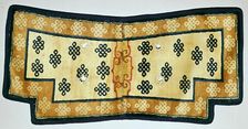 Mongolian saddle-rug with an endless knot design, 15th century