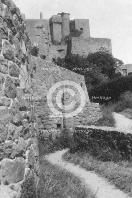 Mont Orgueil Castle, Jersey, 20th century. Artist: Unknown