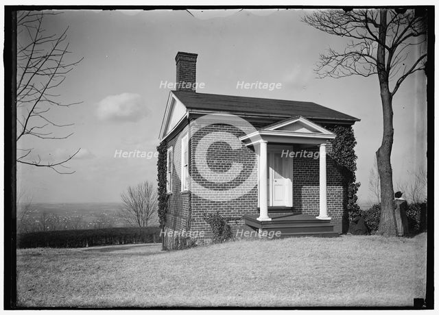 Monticello - outbuilding, between 1914 and 1918. Creator: Harris & Ewing.