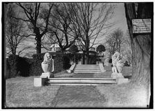 Monticello - path, between 1914 and 1918. Creator: Harris & Ewing