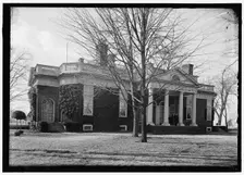 Monticello - portico, between 1914 and 1918. Creator: Harris & Ewing
