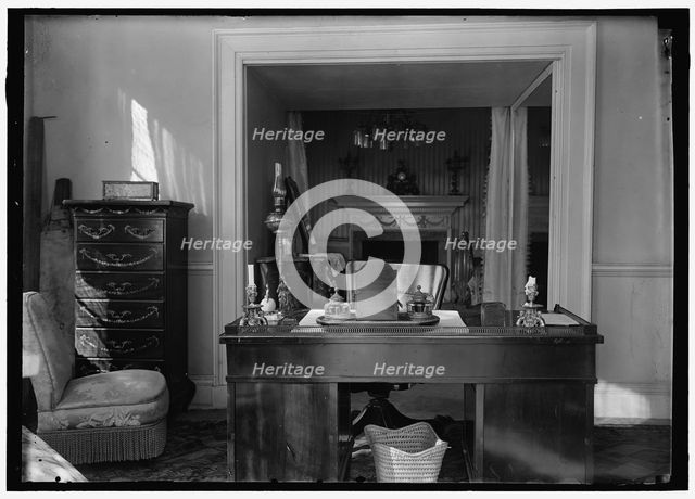 Monticello - study, between 1914 and 1918. Creator: Harris & Ewing.