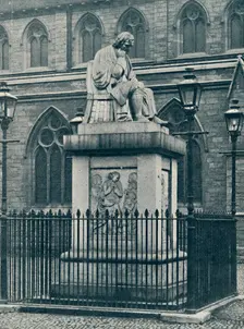 Monument to Johnson 1907
