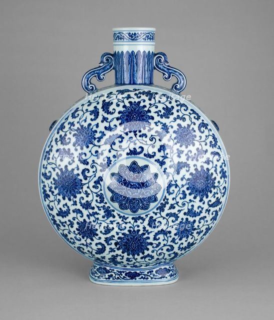 Moon Flask (Bianhu) with Lotus Scroll and Central Floret..., Qing dynasty, Qianlong reign (1736-1795 Creator: Unknown.