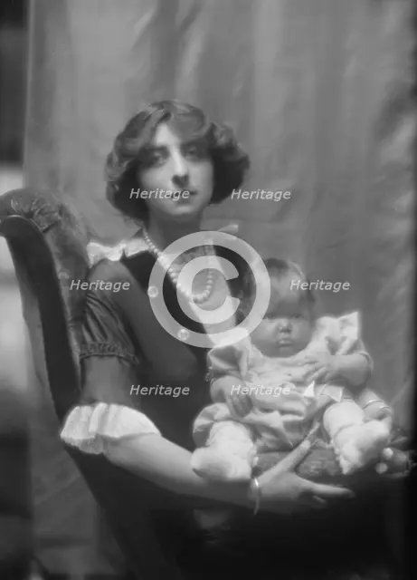 Moracchini, Pierre, Mrs., and baby, portrait photograph, 1913. Creator: Arnold Genthe.