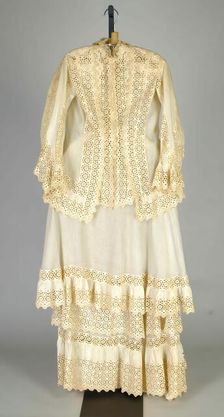 Morning dress, French, ca. 1882. Creator: Unknown