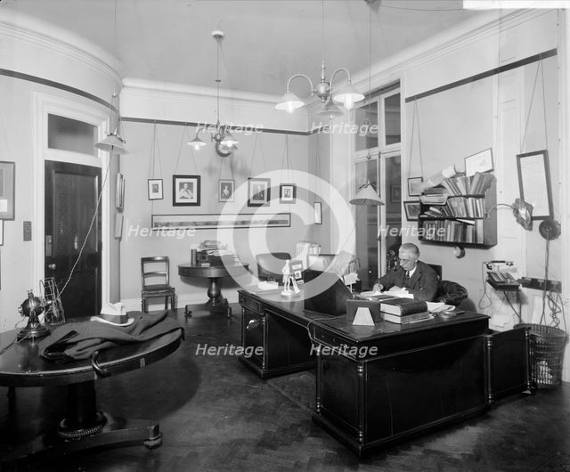 'Morning Post' Office, Inveresk House, London, 1920. Artist: Bedford Lemere and Company