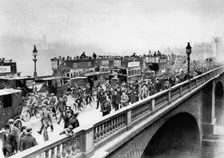 Morning rush hour London Bridge, London, 1926-1927. Artist: McLeish and Paterson