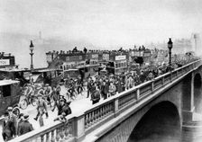 Morning rush hour London Bridge, London, 1926-1927. Artist: McLeish and Paterson
