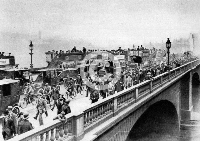 Morning 'rush hour', London Bridge, London, 1926-1927. Artist: McLeish and Paterson