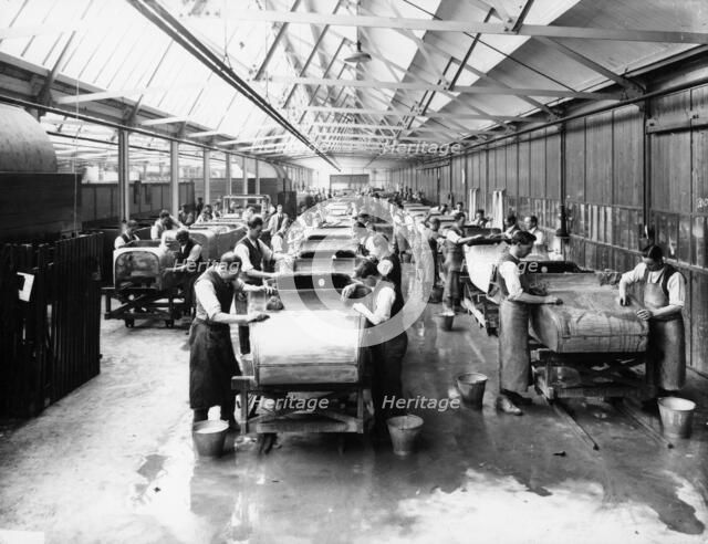 Morris Cowley paint shop, 1920s. Artist: Unknown