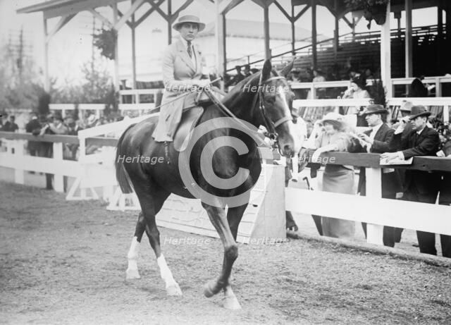 Morton, Miss Helen - Horse Show, 1914. Creator: Harris & Ewing.