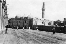 Mosque on River Street, Baghdad, Mesopotamia, WWI, 1918