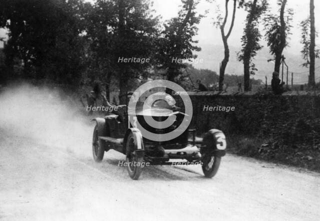 Mathys driving a Bignan in 1925 Coupe George Boillot Boulogne Artist: Unknown.