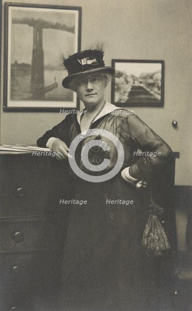 Mattie Edwards Hewitt, between 1911 and 1917. Creator: Frances Benjamin Johnston.