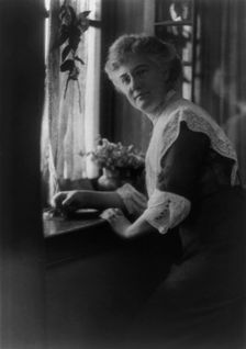 Mattie Edwards Hewitt, between c1890 and c1910. Creator: Frances Benjamin Johnston
