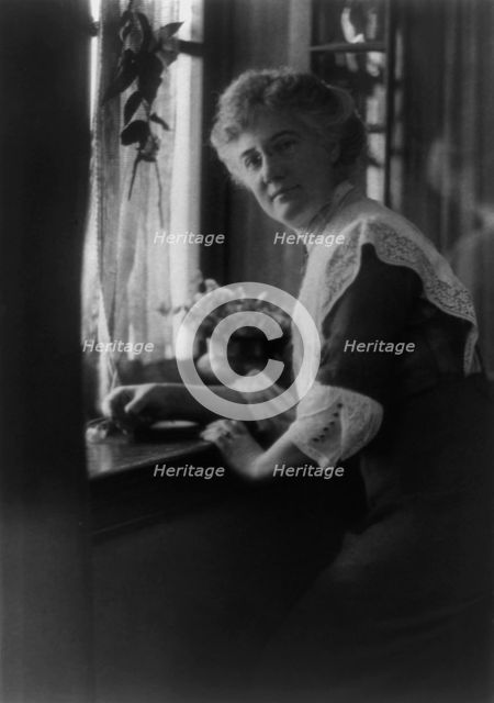 Mattie Edwards Hewitt, between c1890 and c1910. Creator: Frances Benjamin Johnston.