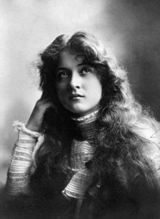 Maude Fealy (1881-1971), American actress, 1902
