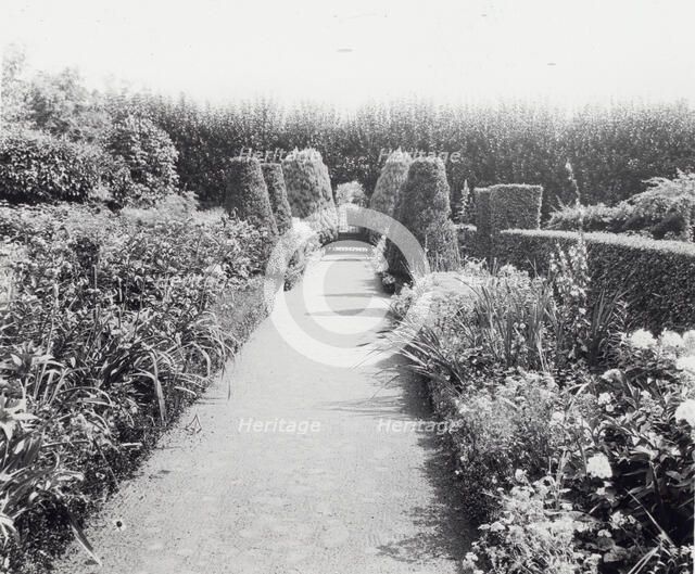 "Maudesleigh," Frederick Strong Moseley house, Newburyport, Massachusetts, 1920. Creator: Frances Benjamin Johnston.