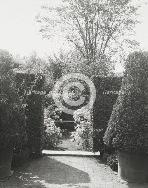 "Maudesleigh," Frederick Strong Moseley house, Newburyport, Massachusetts, 1920. Creator: Frances Benjamin Johnston.