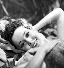 Maureen O'Sullivan, Irish born American actress, 1934-1935