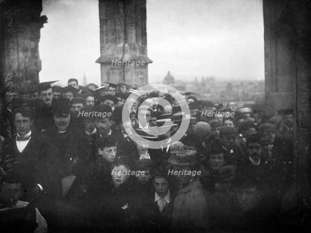 May Day celebration at Magdalen College, Oxford, Oxfordshire, 1895.  Artist: Henry Taunt