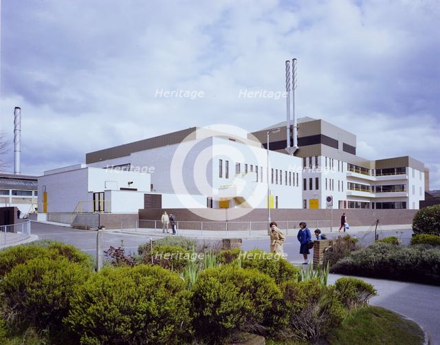 Mayday Hospital, London Road, West Thornton, Croydon, London, 25/04/1983. Creator: John Laing plc.
