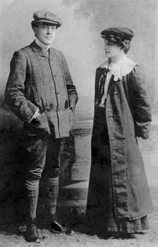 Mabel Hackney and Laurence Irving, 1907.Artist: J Beagles & Co