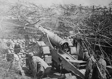 Macedonia, French 155 gun ready to fire, between c1915 and 1918. Creator: Bain News Service