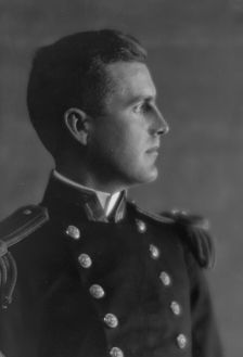 MacFarland, S.B., Lt., portrait photograph, 1915. Creator: Arnold Genthe