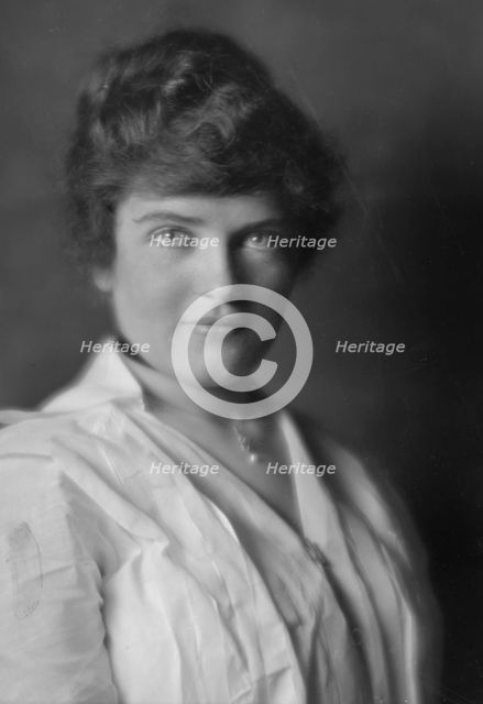 Mackay, Robert, Mr., friend of, portrait photograph, 1914 Dec. Creator: Arnold Genthe.