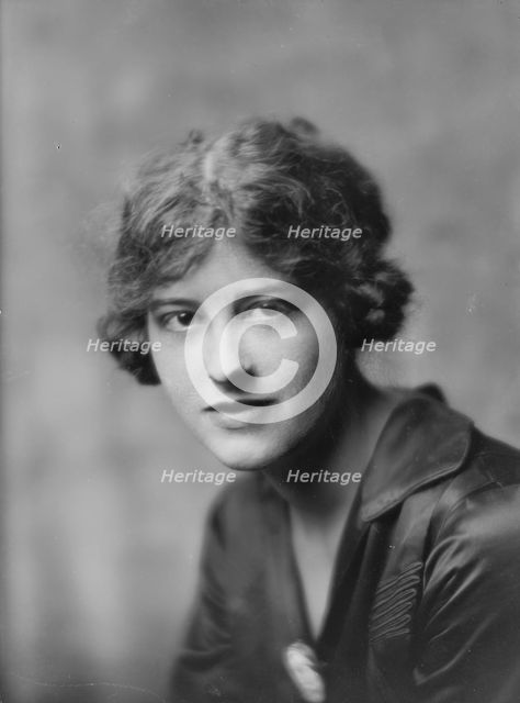 MacKaye, Elsie Herbert, Miss, portrait photograph, 1917 May 1. Creator: Arnold Genthe.