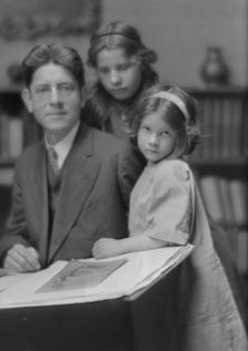 MacKaye, Percy, and daughters (Christina and Avia), portrait photograph, 1914 Dec. 12. Creator: Arnold Genthe