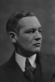 Mackenzie, Cameron, Mr., portrait photograph, 1916 Feb. 15. Creator: Arnold Genthe