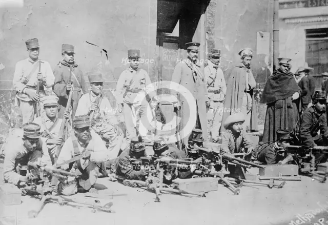 Machine gunners, City of Mexico, 1913. Creator: Bain News Service.