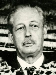 Macmillan invested as Paramount Chief, South Africa, February 1960. Creator: Colonial Office