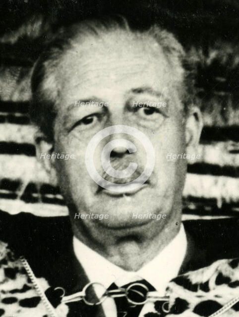 Macmillan invested as Paramount Chief, South Africa, February 1960. Creator: Colonial Office.