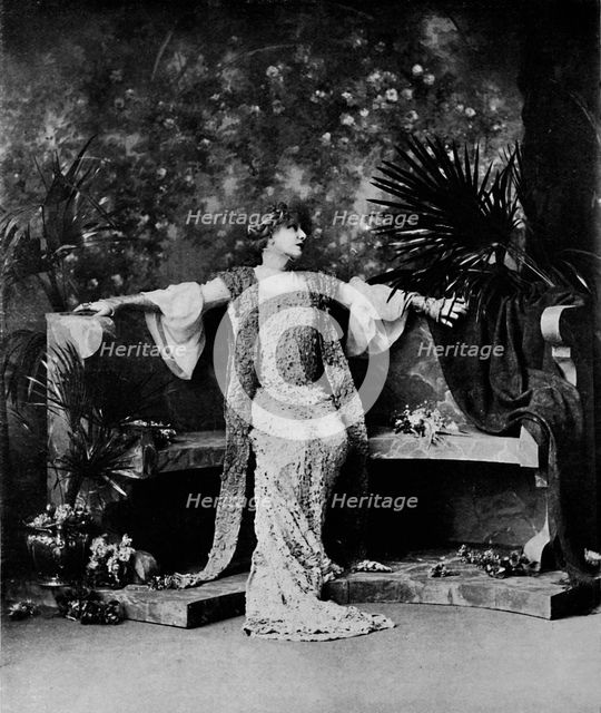 'Madame Sarah Bernhardt', 1914. Creator: W&D Downey.
