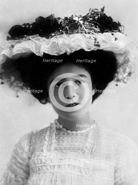 Madge Crichton (b1881), English actress, 1903. Artist: Unknown
