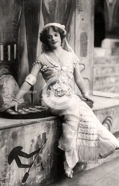 Madge Vincent, singer and actress, 1900s.Artist: Dover Street Studios