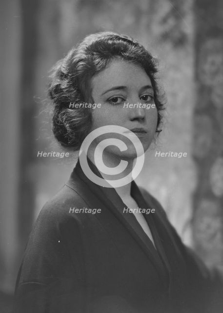 Madden, Frances, Miss, portrait photograph, not before 1916. Creator: Arnold Genthe.