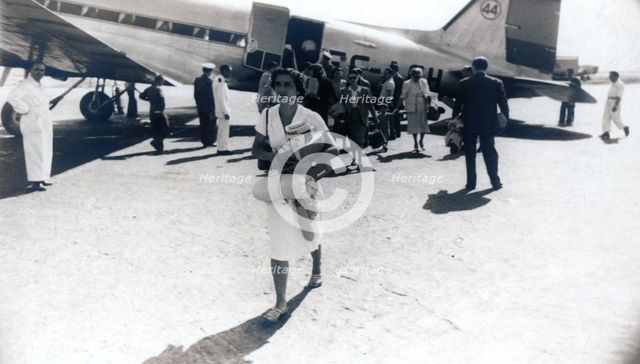 Madrid. Barajas Airport. Arrival of an airliner, 1940s.