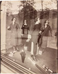 Magasin, Avenue des Gobelins, 1925. Creator: Eugene Atget