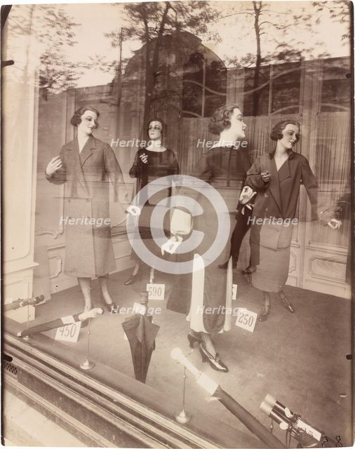 Magasin, Avenue des Gobelins, 1925. Creator: Eugene Atget.