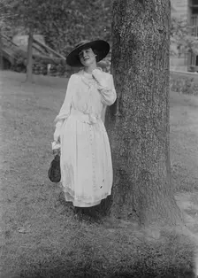 Maggie Teyte, between c1915 and c1920. Creator: Bain News Service