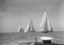 Magnificent group of 1st Class Races: Shamrock V White Heather and Candida 1930. Creator: Kirk & Sons of Cowes